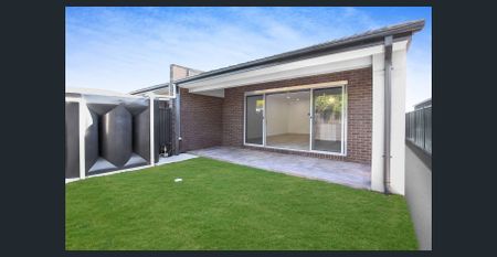 Modern Family Comfort in a Peaceful Avondale Heights Pocket! - Photo 3