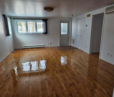 3 et 1/2 à louer - Photo 2