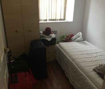 2 bedroom flat to rent - Photo 6