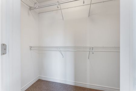 For Lease - 68 Dodman Crescent, Hamilton, Ontario - Photo 2