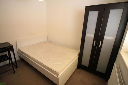 5 bedroom terraced house to rent - Photo 3