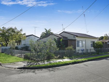 2 Acacia Avenue, St Marys NSW 2760 - House For Rent | Domain - Photo 3