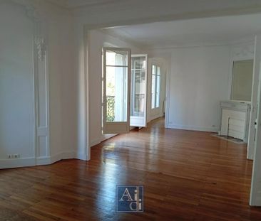 Location Appartement 4 pièces 92m² PARIS 6ème - Photo 4