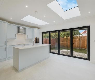 2 bedroom maisonette to rent - Photo 6