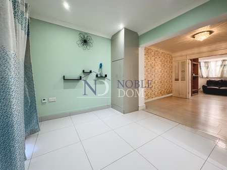 5 bedroom semi-detached house to rent - Photo 2