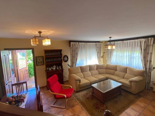 Luxury Semidetached House for rent in Ribadesella, Spain - Photo 1