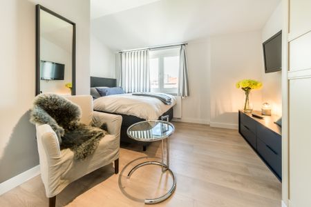 City-Residence: Neu möbliertes Design-Apartment mit exzellenter Ausstattung. - Photo 4