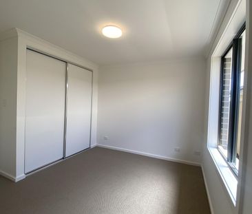 3 Bedroom Home with Ensuite! - Photo 6