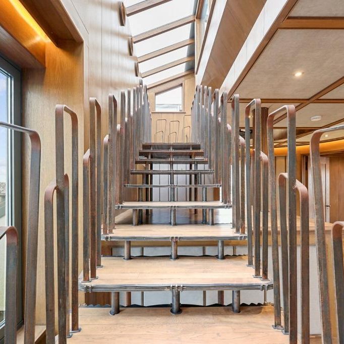 4 bedroom flat to rent - Photo 1