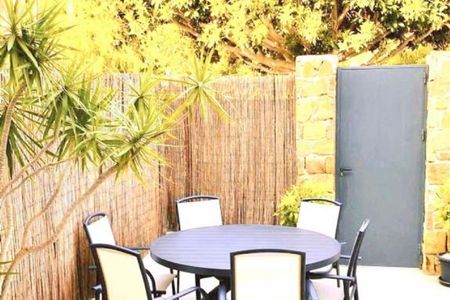 4 Bedroom Townhouse For Rent in Puerto Banús, Málaga - Photo 2