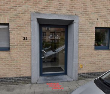 Zeer lichtrijk appartement met 2 slaapkamers en terras - Photo 3