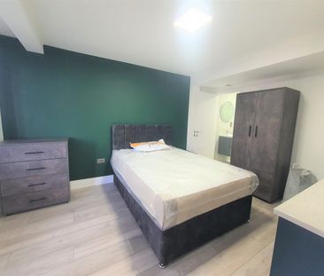 Twyford Abbey Rod, Hanger Lane, NW10 7HG - Photo 6