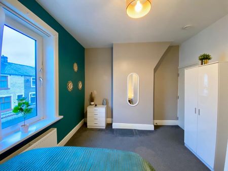 1 bed house share to rent in Cleaver Street, Burnley, BB10 - Photo 4