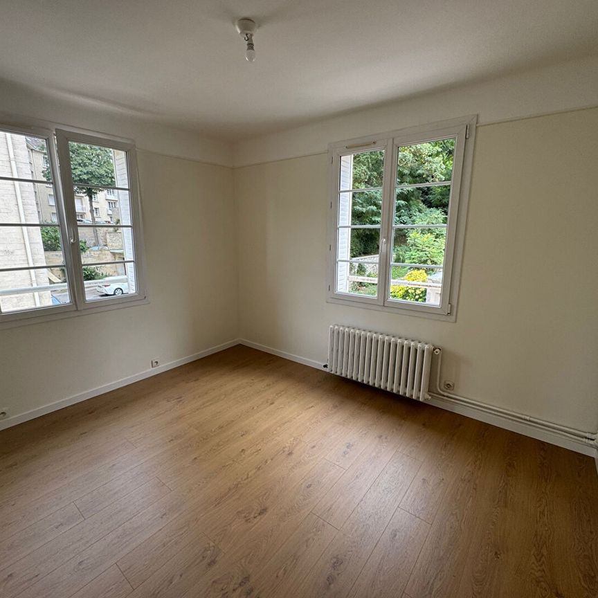 Location Appartement 5 pièces 93m² - Photo 1