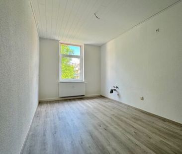 Ruhig gelegene Wohnung mit Garten & Garage in Hartmannsdorf bei Che... - Photo 6