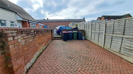 1 Bedroom House Share To Rent - Photo 5