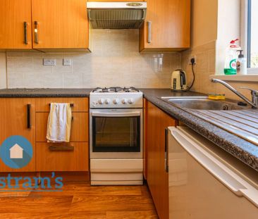 References Pending - 2 bed Apartment - Photo 2