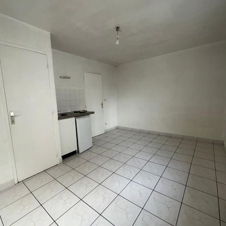 Location Appartement 1 pièce 19m² LA RICHE 37520 - Photo 4