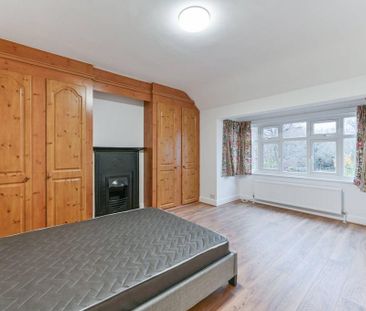 5 bedroom detached house to rent - Photo 4