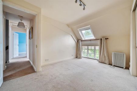 4 bedroom terraced house to rent - Photo 5