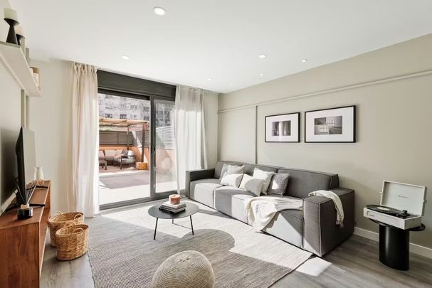 Carrer de Morales, Barcelona, Catalonia 08029 - Photo 1