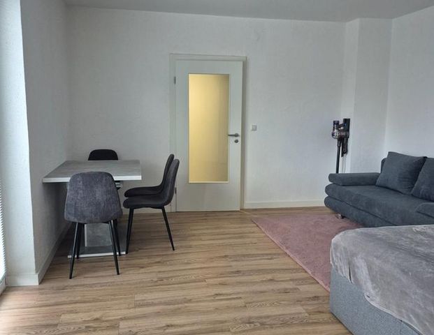 Ruhige 1-Zimmer-Wohnung mit Terrasse und Parkplatz in Geismar - Photo 1