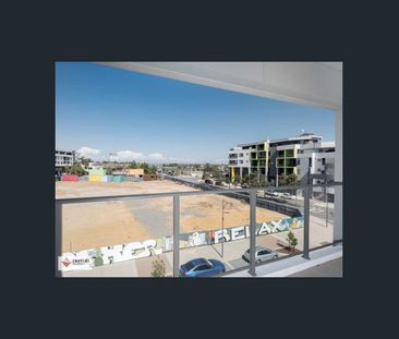 TWO BEDROOM APARTMENT IN GREAT LOCATION - Photo 6