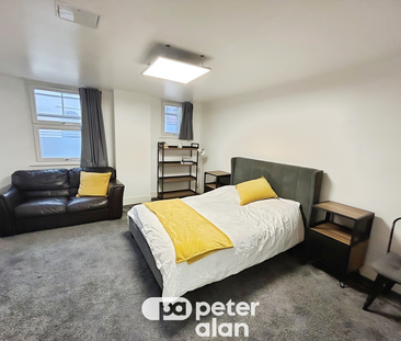 High Street, MERTHYR TYDFIL - Photo 2