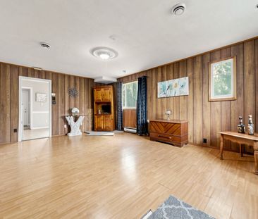 For Lease - 546 Lake Drive, Georgina, Ontario - Photo 1