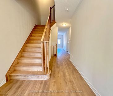 Townhouse For Lease | X8102720 - Photo 6