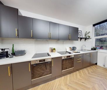 1 bedroom in a house share to rent - Photo 4