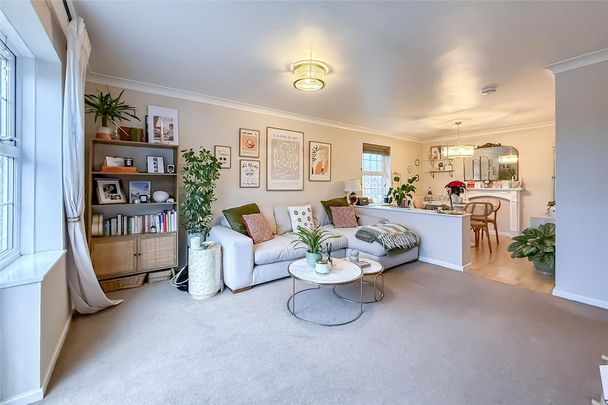 2 bedroom penthouse to rent - Photo 1