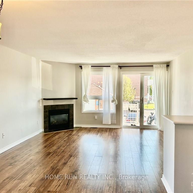 For Lease - 840 LONGFIELDS Drive, Barrhaven, Ontario - Photo 1