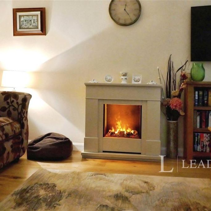 1 bedroom semi-detached house to rent - Photo 1