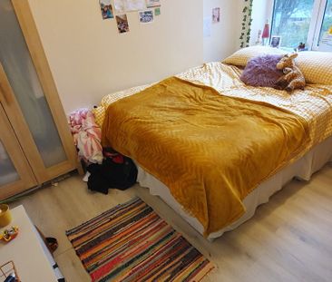 Flat 2, 13 Pen Y Lan Road, Roath, Cardiff, CF24 3PG - Photo 6