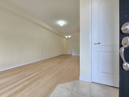 For Lease - 5289 Major Mackenzie Drive, Markham, Ontario - Photo 4