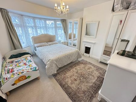 3 bedroom semi-detached house to rent - Photo 4