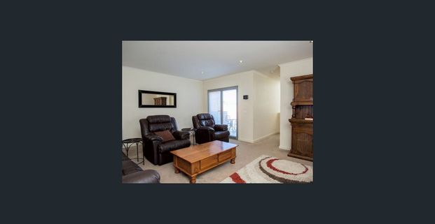 FULLY FURNISHED - AVALIABLE AUGUST 2026 - Photo 1