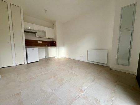 Location Appartement 1 pièce 20m² NANTES 44200 - Photo 3