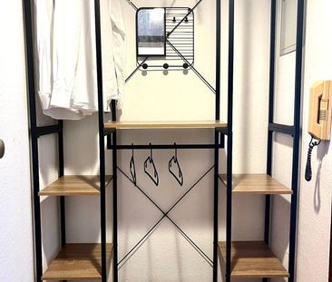 Helle, möbilierte 1,5-Zimmer Wohnung mit Aufzug in Stuttgart West - Photo 1