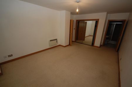 East Float Quay Dock Road Birkenhead, 2 bedroom, Flat - Photo 4