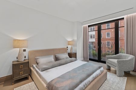 Striking two-bedroom apartment in the renowned Chelsea Barracks - Photo 4