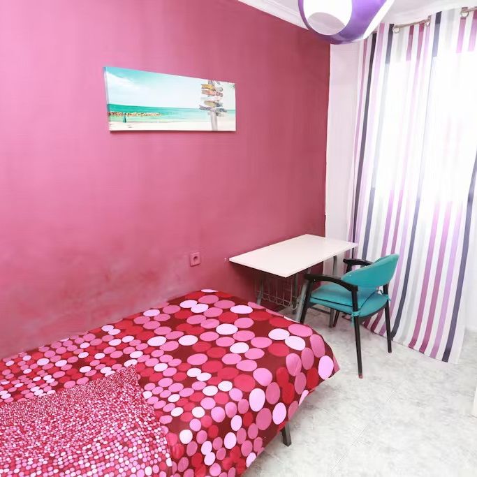 Carrer de Polo y Peyrolón, Valencia, Valencian Community 46021 - Photo 1