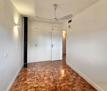 Piso de alquiler en Centro - Photo 1