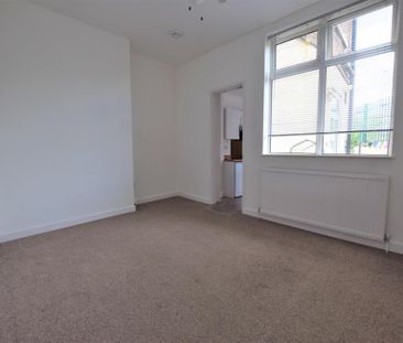 2 Bedroom Apartment To Let - Photo 1