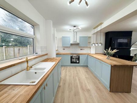 3 bedroom semi-detached house to rent - Photo 3