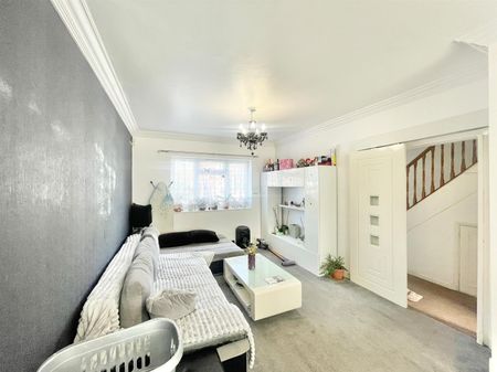 Hedgemans Road, Dagenham - Photo 2
