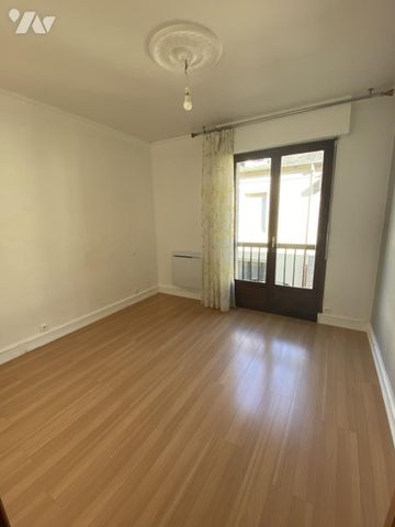 T3 au 1er étage en centre ville - Photo 4