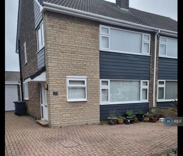 3 bedroom semi-detached house to rent - Photo 1