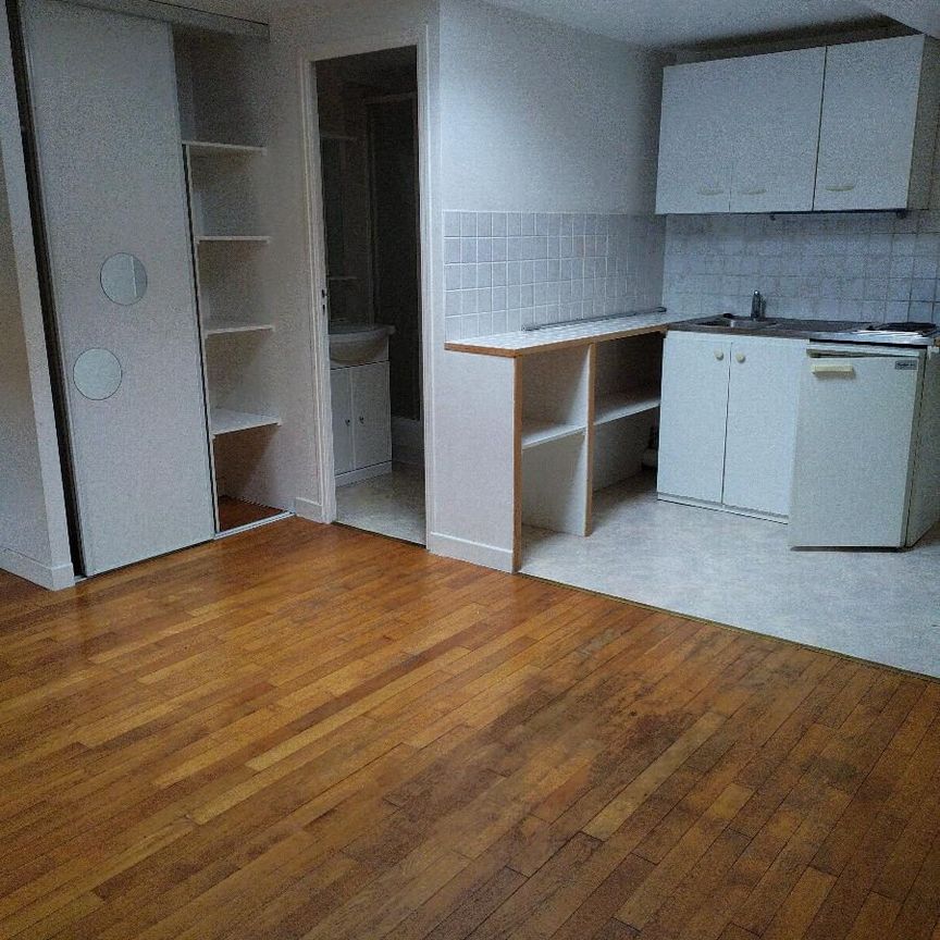 Location Appartement 1 pièce 23m² POITIERS 86000 - Photo 1